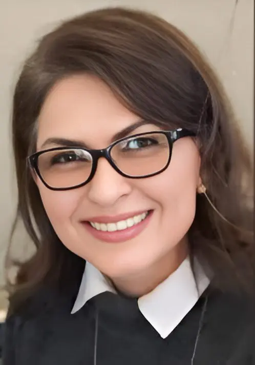 Denise Holecek, Psy.D.<br>
Bilingual Psychological Associate